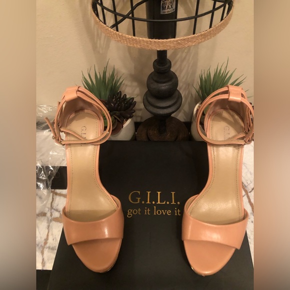 Wedge heeled sandals; apricot with gold detail around the front. Worn once. - Picture 4 of 10